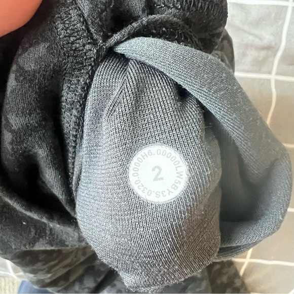 Lululemon Align Pant II 25" Wild Thing Camo Deep Coal Multi 2 - Picture 12 of 16